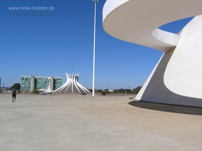 Niemayer: Museum und Kriche, Brasilia