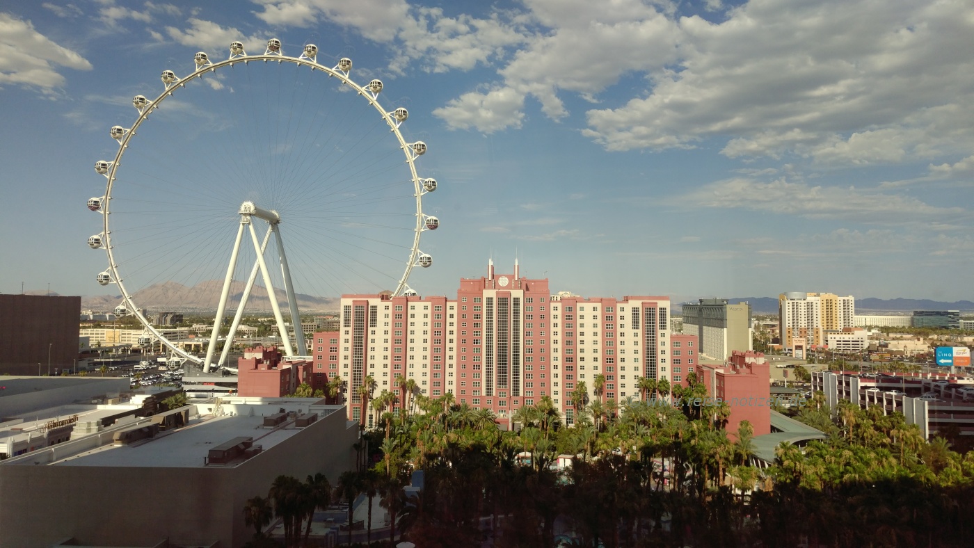 Las Vegas Blick vom Flamingo auf den High Roller