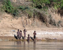 2016 - Kenia - Madagaskar &raquo; Einbaum Tour &raquo; Madagaskar_Kanu-Tour