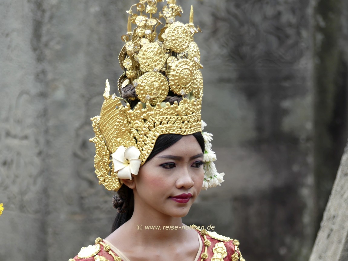 Tempeltänzerinnen in Angkor Wat - heute