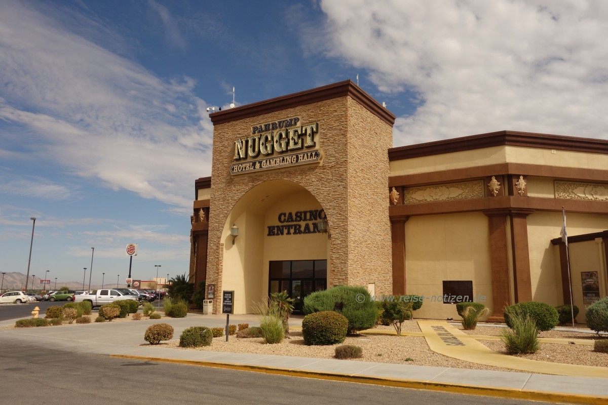 Typisches Casino an der Landesgrenze von Nevada - das Golden Nugget in Pahrump