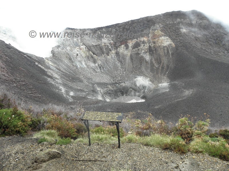 Krater des Vulkans Turrialba - Bild von Reise-Notizen.de